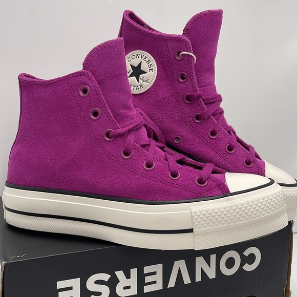 Converse WMNS CTAS LIFT HI
QUANTUM VIOLET/EGRET/BLACK A11143C Platforms Sneakers - Picture 9 of 16